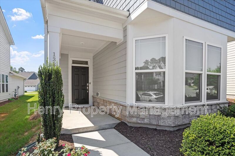 Gorgeous 4 Bedroom Home in Holly Springs property image