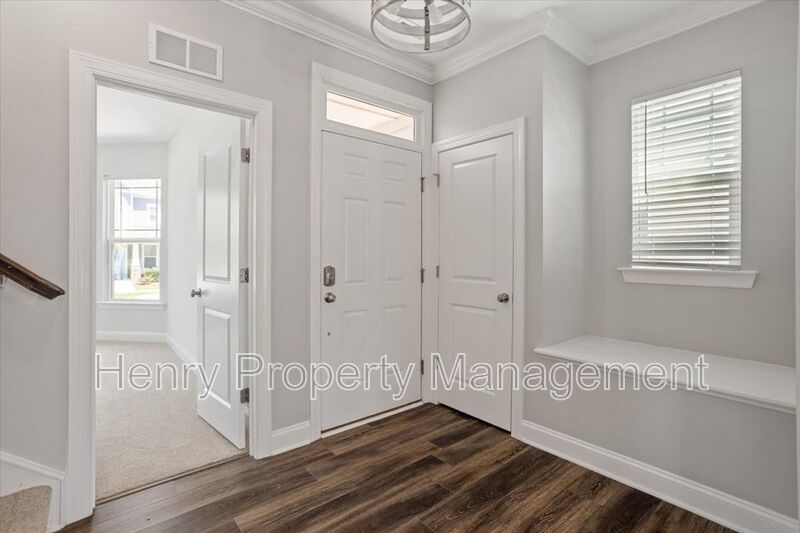 Gorgeous 4 Bedroom Home in Holly Springs property image