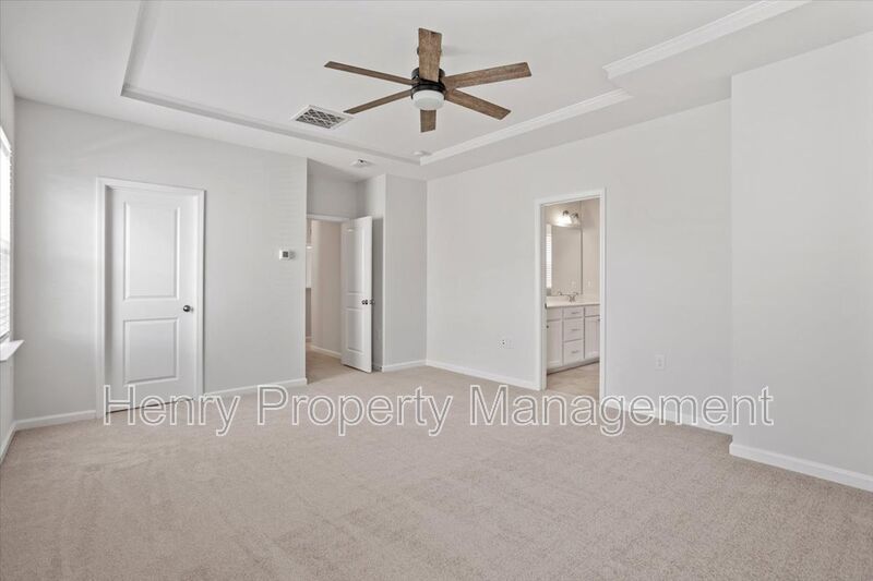 Gorgeous 4 Bedroom Home in Holly Springs property image