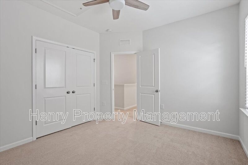 Gorgeous 4 Bedroom Home in Holly Springs property image