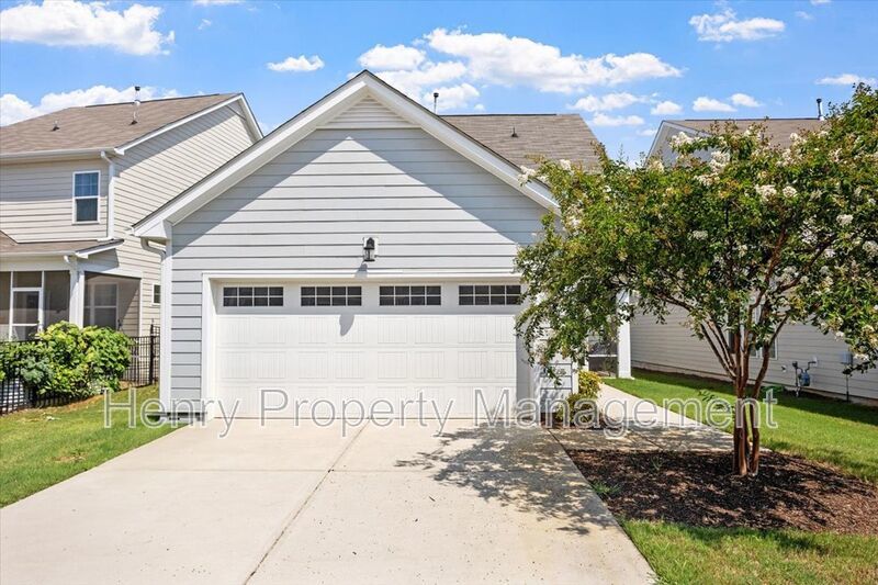Gorgeous 4 Bedroom Home in Holly Springs property image